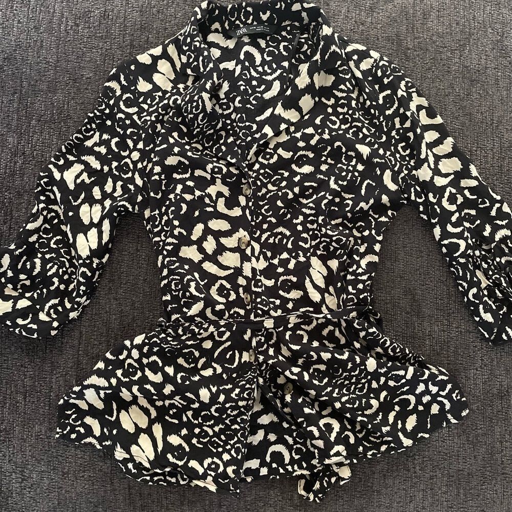 Zara Belted Tie Buttoned Blouse Top Animal Cheetah Print Size‎ XS